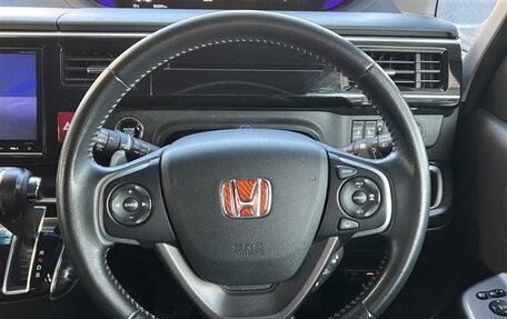 Honda Stepwgn IV, 2021 год, 1 975 000 рублей, 10 фотография