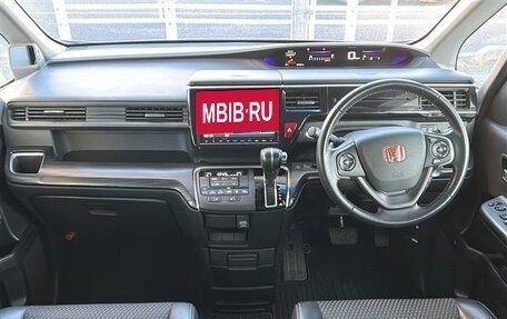 Honda Stepwgn IV, 2021 год, 1 975 000 рублей, 9 фотография