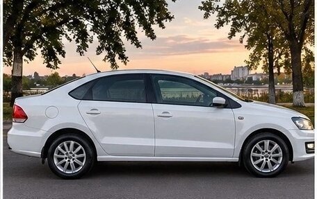 Volkswagen Polo VI (EU Market), 2016 год, 525 000 рублей, 4 фотография