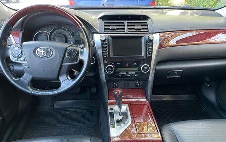 Toyota Camry, 2012 год, 1 650 000 рублей, 9 фотография
