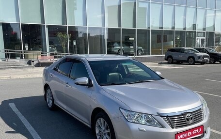 Toyota Camry, 2012 год, 1 650 000 рублей, 2 фотография
