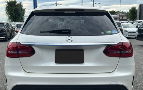 Mercedes-Benz C-Класс, 2021 год, 1 700 000 рублей, 4 фотография