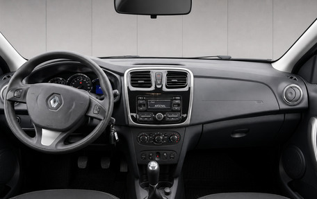 Renault Logan II, 2015 год, 667 715 рублей, 13 фотография