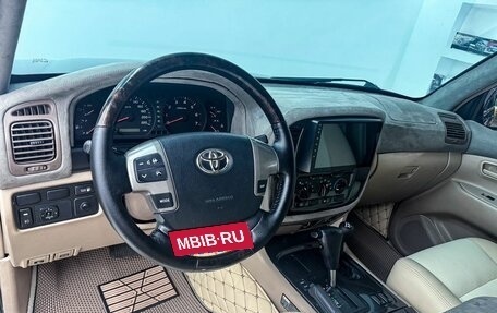 Toyota Land Cruiser 100 рестайлинг 2, 1998 год, 2 350 000 рублей, 17 фотография