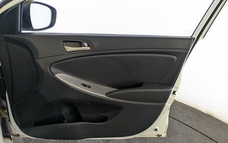 Hyundai Solaris II рестайлинг, 2014 год, 1 080 000 рублей, 23 фотография