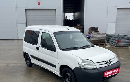 Peugeot Partner II рестайлинг 2, 2010 год, 250 000 рублей, 1 фотография