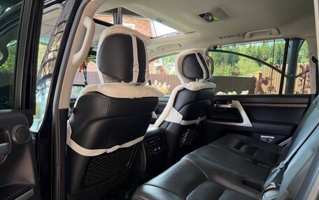Toyota Land Cruiser 200, 2016 год, 4 650 000 рублей, 7 фотография