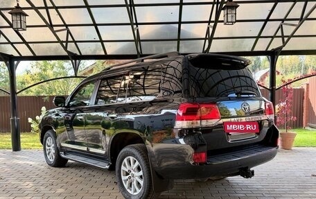 Toyota Land Cruiser 200, 2016 год, 4 650 000 рублей, 4 фотография
