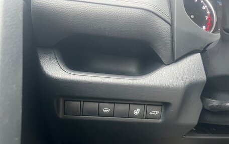 Toyota RAV4, 2019 год, 3 290 000 рублей, 5 фотография