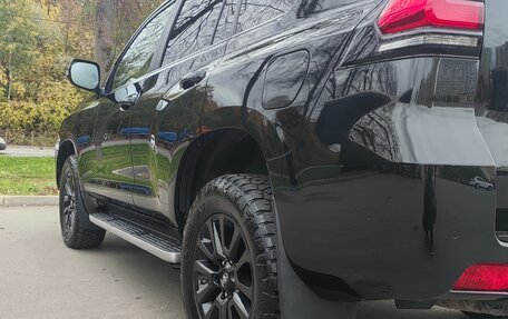 Toyota Land Cruiser Prado 150 рестайлинг 2, 2019 год, 6 000 000 рублей, 7 фотография
