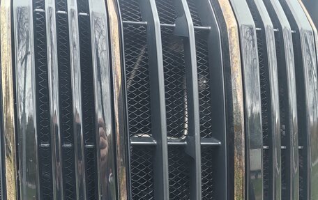 Toyota Land Cruiser Prado 150 рестайлинг 2, 2019 год, 6 000 000 рублей, 32 фотография