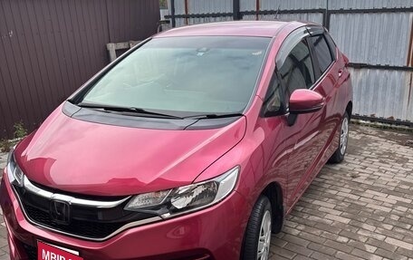 Honda Fit III, 2018 год, 1 200 000 рублей, 2 фотография