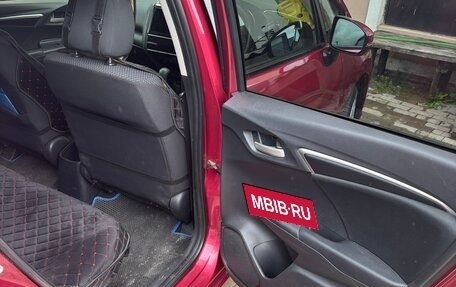 Honda Fit III, 2018 год, 1 200 000 рублей, 11 фотография