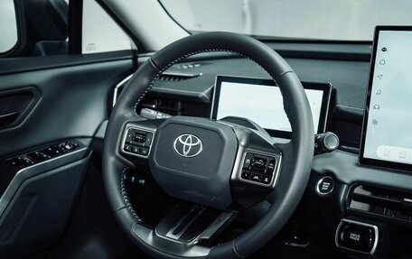 Toyota RAV4, 2026 год, 4 900 000 рублей, 23 фотография