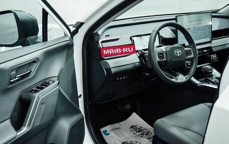 Toyota RAV4, 2026 год, 4 900 000 рублей, 39 фотография