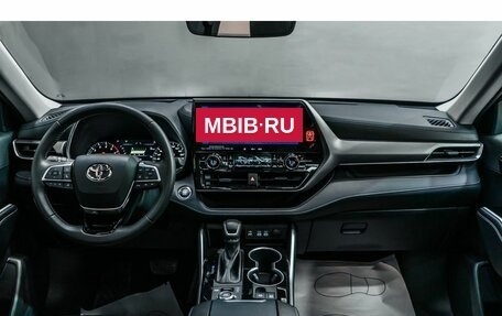 Toyota Highlander, 2026 год, 6 150 000 рублей, 24 фотография