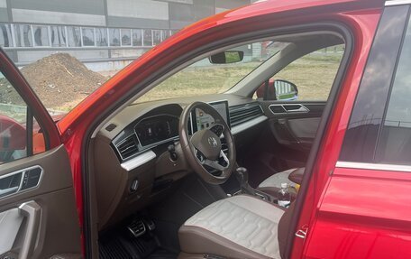 Volkswagen Tiguan II, 2021 год, 3 300 000 рублей, 1 фотография