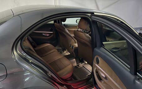 Mercedes-Benz E-Класс, 2017 год, 2 950 000 рублей, 9 фотография