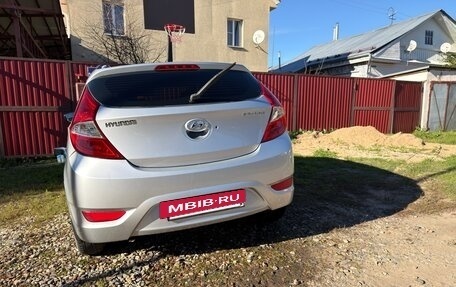 Hyundai Solaris II рестайлинг, 2012 год, 800 000 рублей, 7 фотография