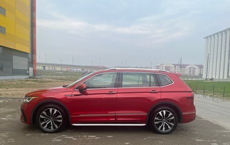 Volkswagen Tiguan II, 2021 год, 3 300 000 рублей, 6 фотография