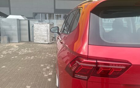 Volkswagen Tiguan II, 2021 год, 3 300 000 рублей, 8 фотография