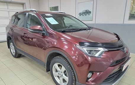 Toyota RAV4, 2018 год, 2 260 000 рублей, 2 фотография