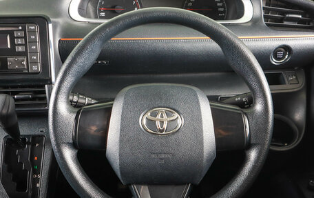 Toyota Sienta II, 2016 год, 1 379 000 рублей, 16 фотография