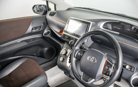 Toyota Sienta II, 2020 год, 1 849 000 рублей, 9 фотография