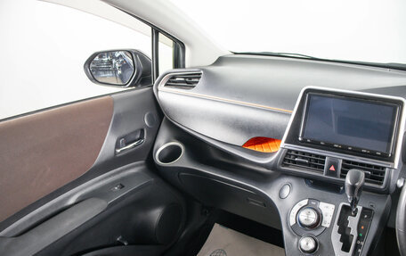 Toyota Sienta II, 2020 год, 1 849 000 рублей, 13 фотография