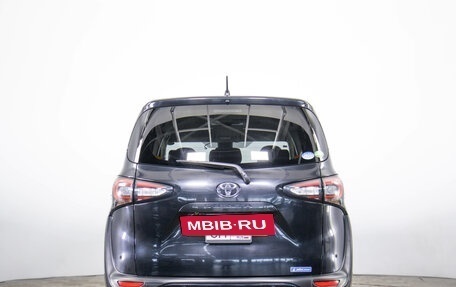 Toyota Sienta II, 2020 год, 1 849 000 рублей, 6 фотография