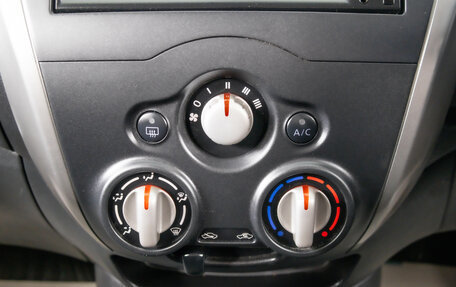 Nissan Note II рестайлинг, 2014 год, 989 000 рублей, 18 фотография