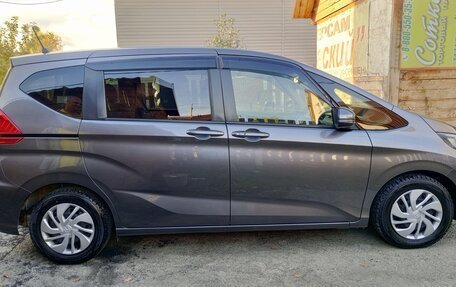 Honda Freed II, 2019 год, 1 600 000 рублей, 10 фотография