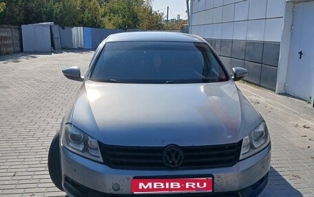 Volkswagen Passat B7, 2012 год, 850 000 рублей, 1 фотография