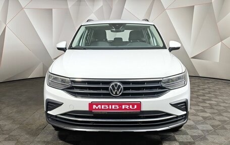 Volkswagen Tiguan II, 2021 год, 3 680 000 рублей, 7 фотография