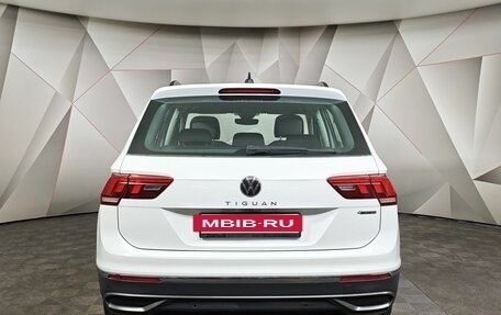 Volkswagen Tiguan II, 2021 год, 3 680 000 рублей, 8 фотография