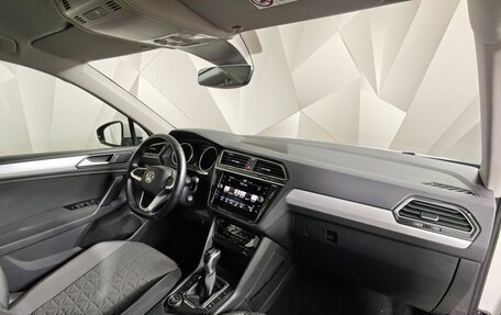 Volkswagen Tiguan II, 2021 год, 3 680 000 рублей, 13 фотография
