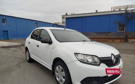 Renault Logan II, 2015 год, 650 000 рублей, 7 фотография