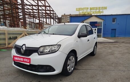Renault Logan II, 2015 год, 650 000 рублей, 8 фотография