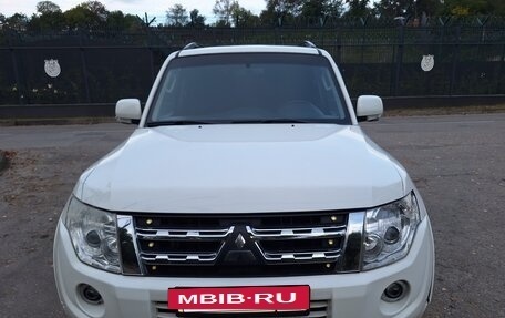 Mitsubishi Pajero IV, 2014 год, 2 100 000 рублей, 10 фотография