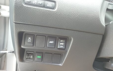 Nissan X-Trail, 2018 год, 1 600 000 рублей, 10 фотография