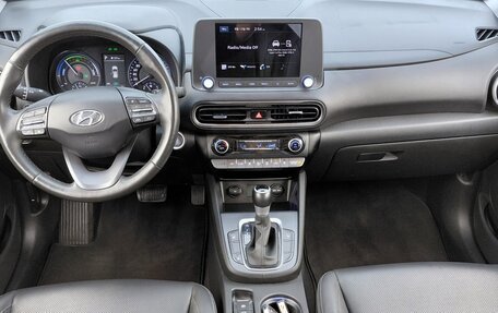 Hyundai Kona I, 2022 год, 1 765 000 рублей, 5 фотография