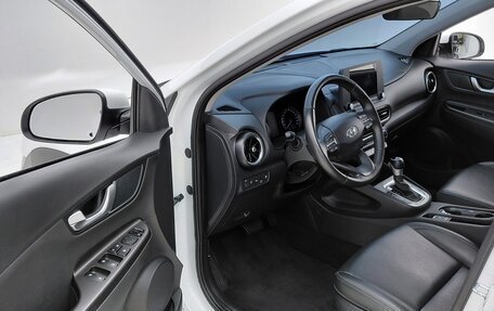 Hyundai Kona I, 2022 год, 1 765 000 рублей, 6 фотография