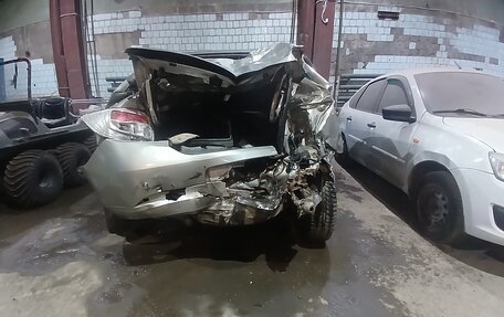 Renault Logan II, 2018 год, 250 000 рублей, 13 фотография