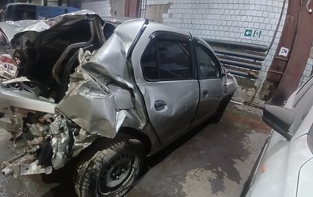 Renault Logan II, 2018 год, 250 000 рублей, 14 фотография