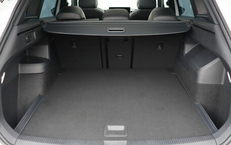 Volkswagen Tiguan, 2025 год, 4 150 000 рублей, 24 фотография