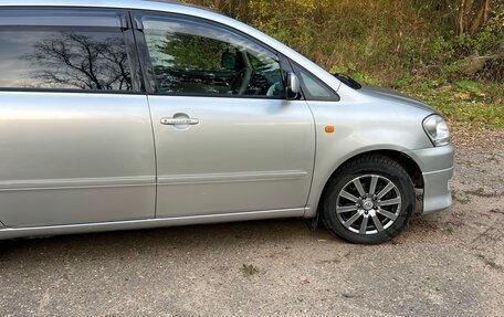 Toyota Ipsum II, 2001 год, 500 000 рублей, 6 фотография