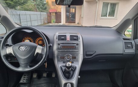 Toyota Auris II, 2007 год, 850 000 рублей, 7 фотография