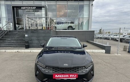 KIA K5, 2021 год, 2 300 000 рублей, 2 фотография