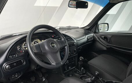 Chevrolet Niva I рестайлинг, 2017 год, 648 000 рублей, 11 фотография