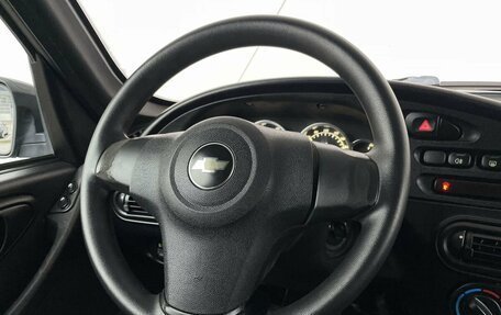 Chevrolet Niva I рестайлинг, 2017 год, 648 000 рублей, 14 фотография